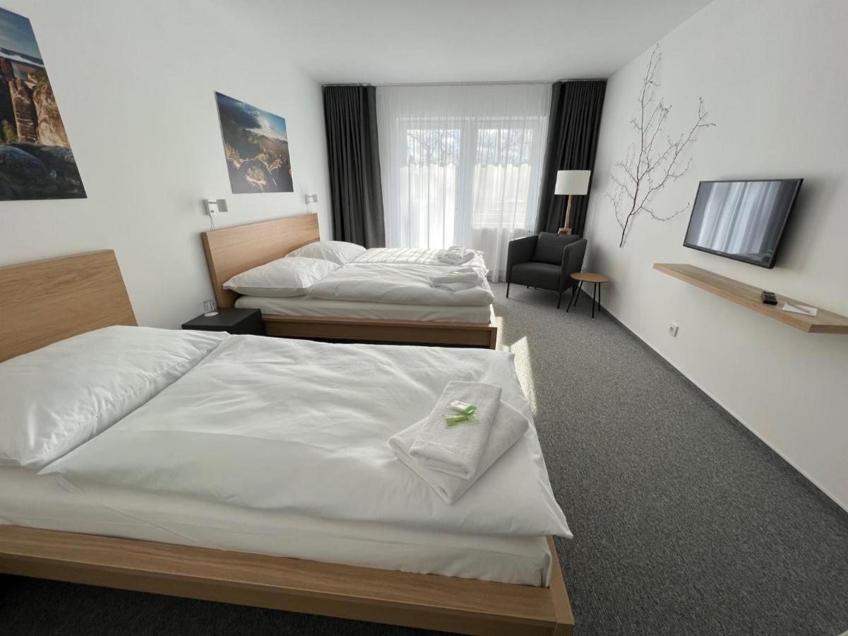Hotel ヴァルンスドルフ エクステリア 写真