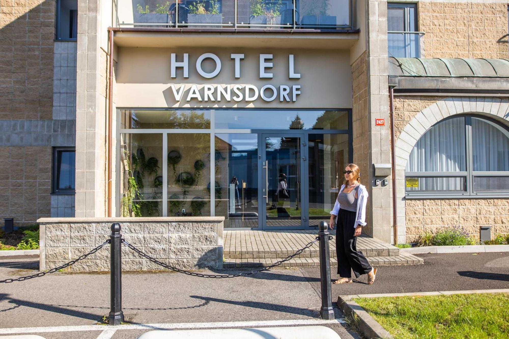 Hotel ヴァルンスドルフ エクステリア 写真