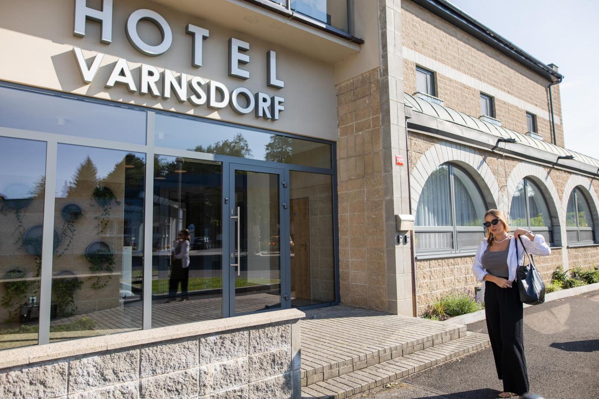 Hotel ヴァルンスドルフ エクステリア 写真